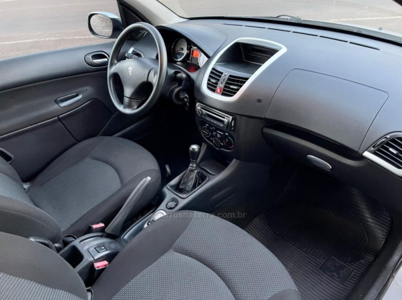 207 1.4 XR 8V FLEX 2P MANUAL - 2013 - LAGOA VERMELHA