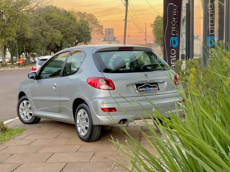 207 1.4 XR 8V FLEX 2P MANUAL - 2013 - LAGOA VERMELHA
