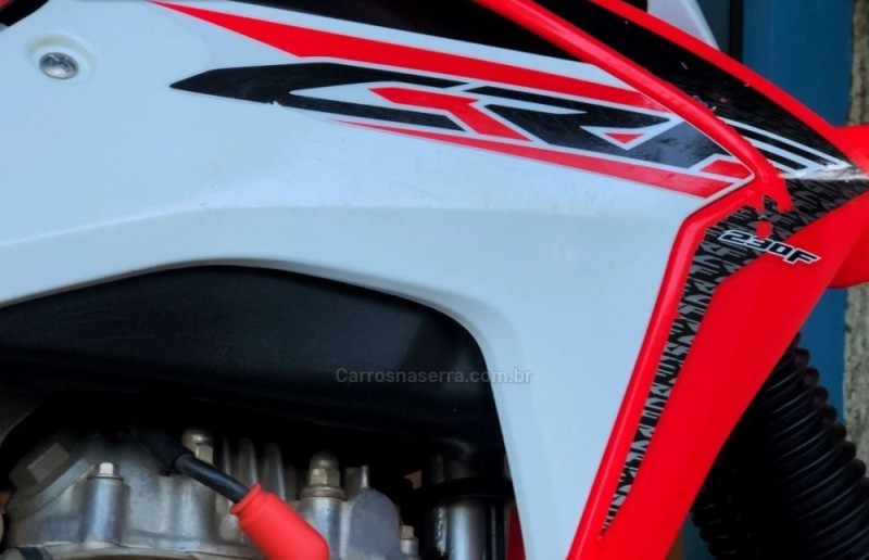 CRF 230F  - 2015 - TRêS COROAS