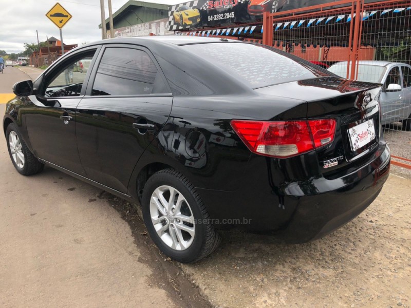 CERATO 1.6 EX SEDAN 16V GASOLINA 4P MANUAL - 2011 - CANELA