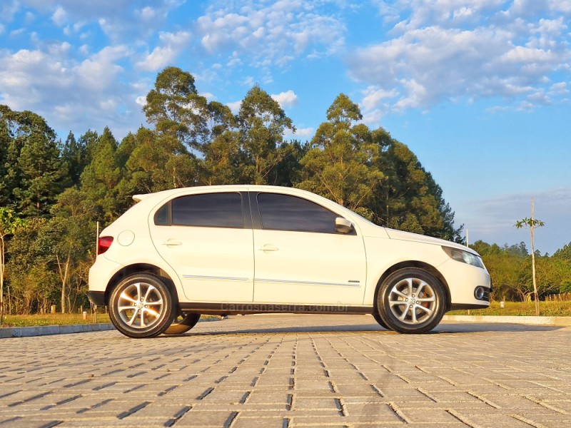 GOL 1.6 MI POWER 8V FLEX 4P MANUAL G.V - 2010 - SAPIRANGA