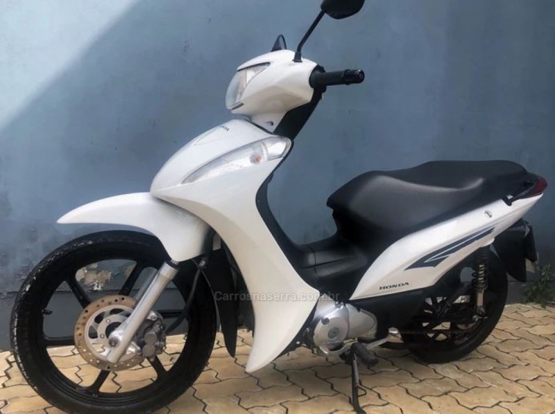 BIZ 125 + - 2015 - TRêS COROAS