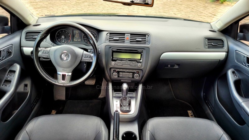 JETTA 2.0 COMFORTLINE FLEX 4P TIPTRONIC - 2012 - IVOTI