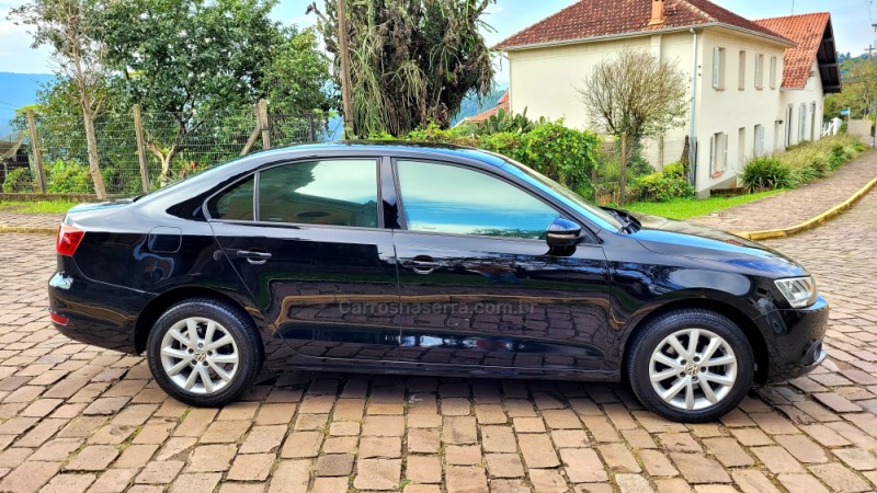 JETTA 2.0 COMFORTLINE FLEX 4P TIPTRONIC - 2012 - IVOTI