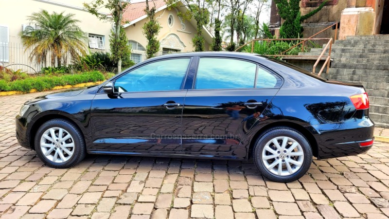 JETTA 2.0 COMFORTLINE FLEX 4P TIPTRONIC - 2012 - IVOTI