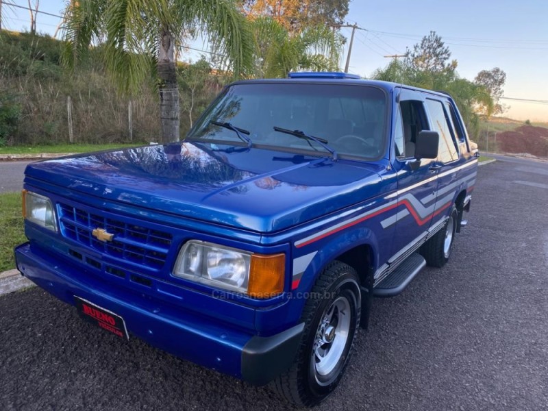 D20 4.0 CUSTOM DE LUXE CD 8V DIESEL 2P MANUAL