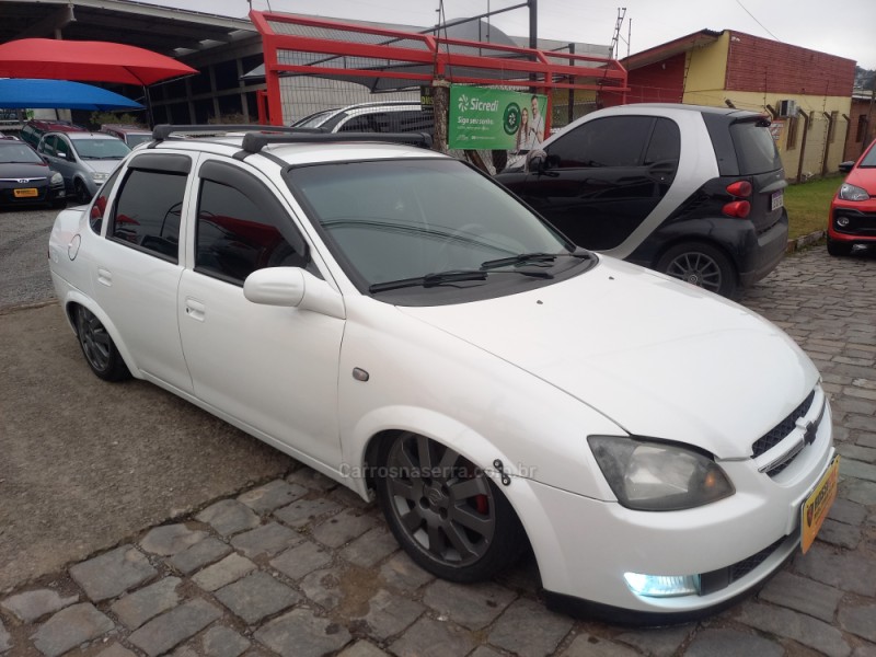 CLASSIC 1.0 MPFI LS 8V GASOLINA 4P MANUAL - 2013 - FARROUPILHA