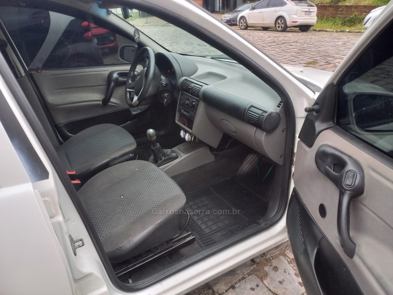 CLASSIC 1.0 MPFI LS 8V GASOLINA 4P MANUAL - 2013 - FARROUPILHA