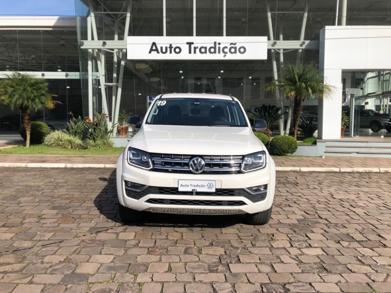 AMAROK 3.0 V6 TDI HIGHLINE CD DIESEL 4MOTION AUTOMÁTICO