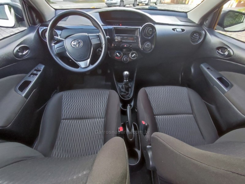 ETIOS 1.5 X SEDAN 16V FLEX 4P MANUAL - 2018 - FARROUPILHA