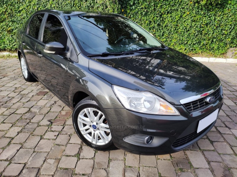 FOCUS 2.0 SEDAN 16V GASOLINA 4P MANUAL