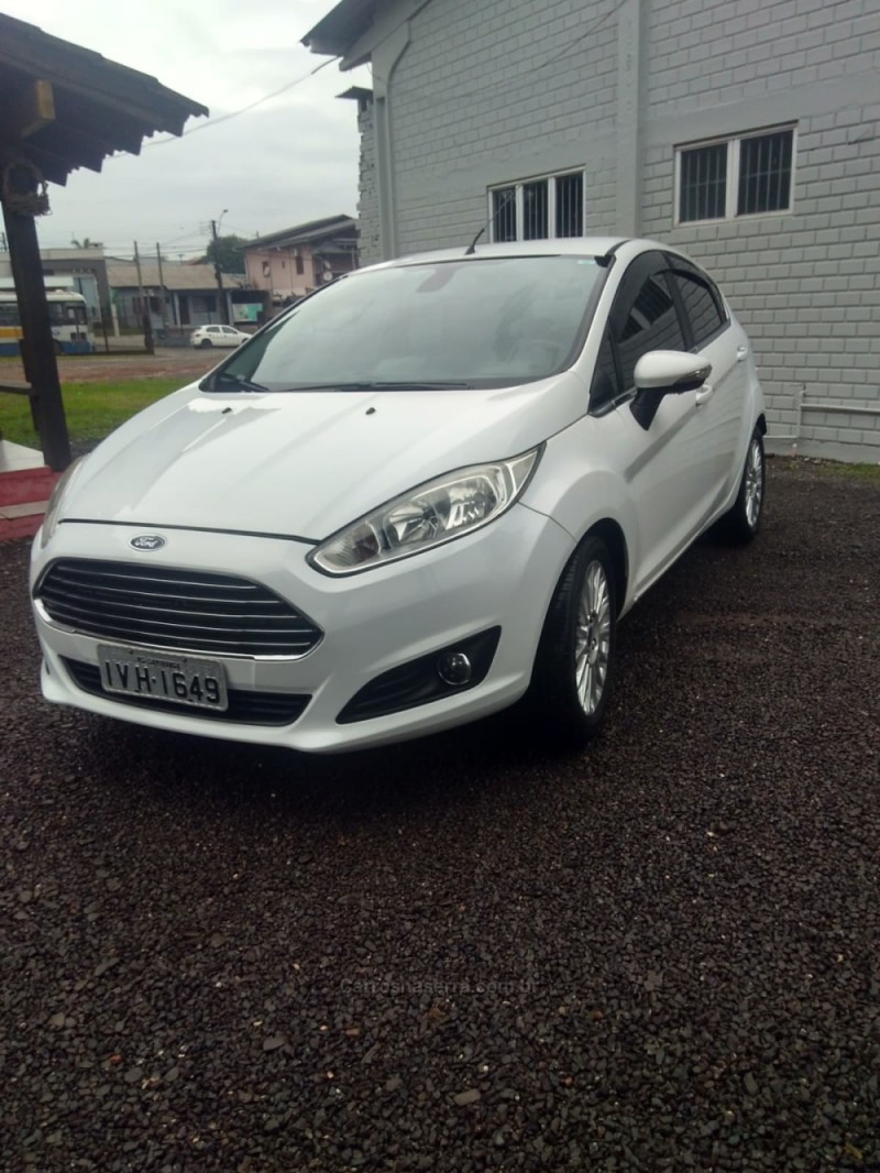 FIESTA 1.6 TITANIUM HATCH 16V FLEX 4P AUTOMÁTICO