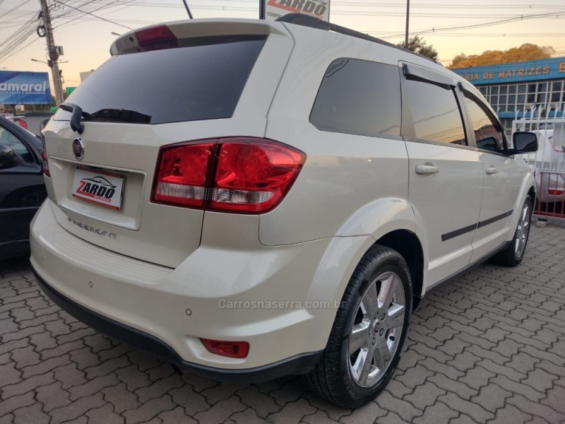 FREEMONT 2.4 EMOTION 16V GASOLINA 4P AUTOMÁTICO - 2014 - CAXIAS DO SUL