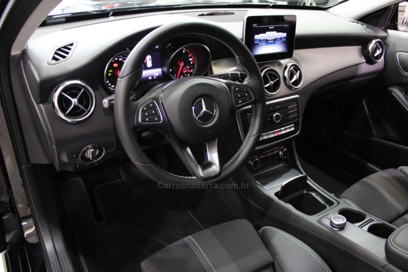 GLA 200 1.6 CGI ADVANCE 16V TURBO FLEX 4P AUTOMÁTICO - 2018 - CAXIAS DO SUL