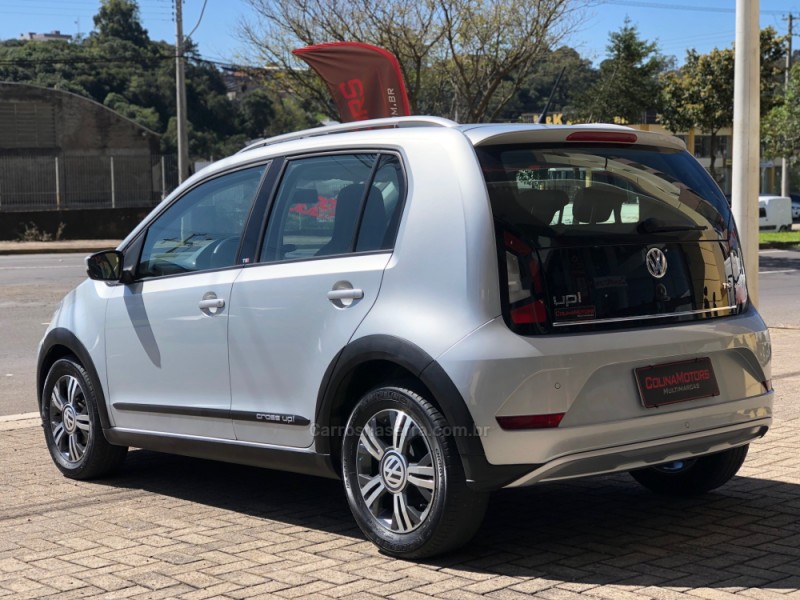 CROSS UP 1.0 TSI 12V FLEX 4P MANUAL - 2018 - CAXIAS DO SUL
