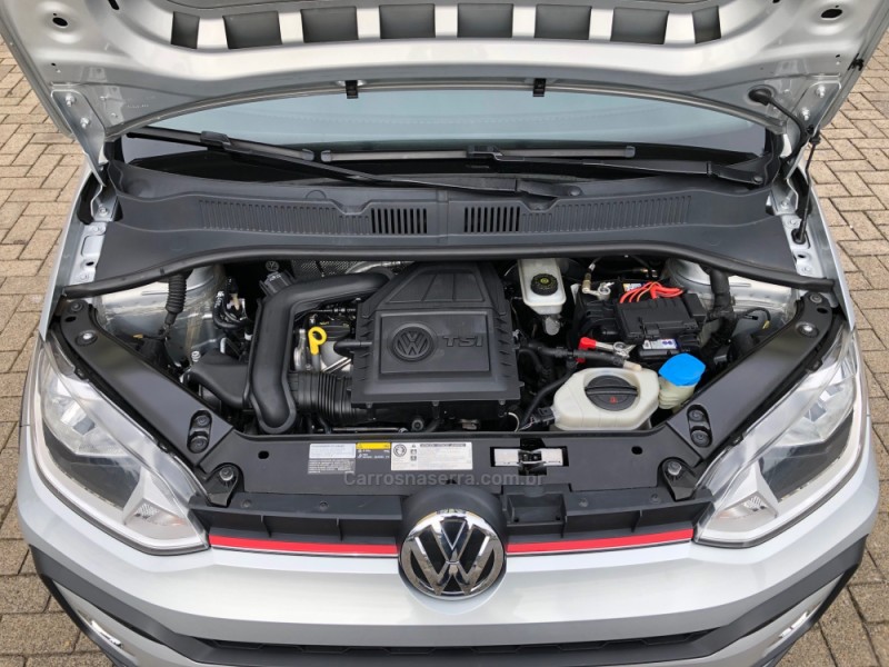 CROSS UP 1.0 TSI 12V FLEX 4P MANUAL - 2018 - CAXIAS DO SUL
