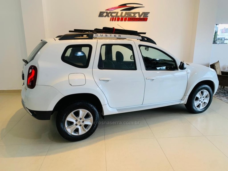 DUSTER 2.0 DYNAMIQUE 4X2 16V FLEX 4P AUTOMÁTICO - 2016 - CAXIAS DO SUL