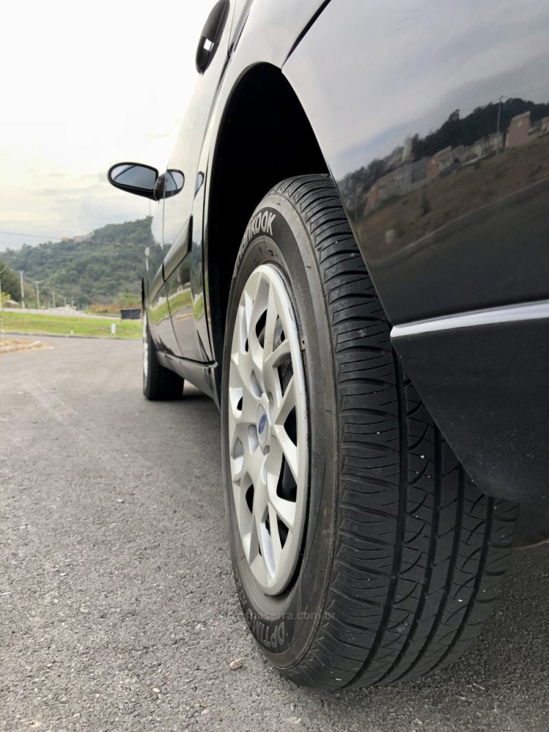 FOCUS 1.6 GL 8V FLEX 4P MANUAL - 2009 - BENTO GONçALVES