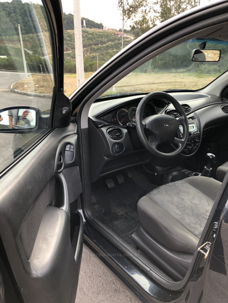 FOCUS 1.6 GL 8V FLEX 4P MANUAL - 2009 - BENTO GONçALVES