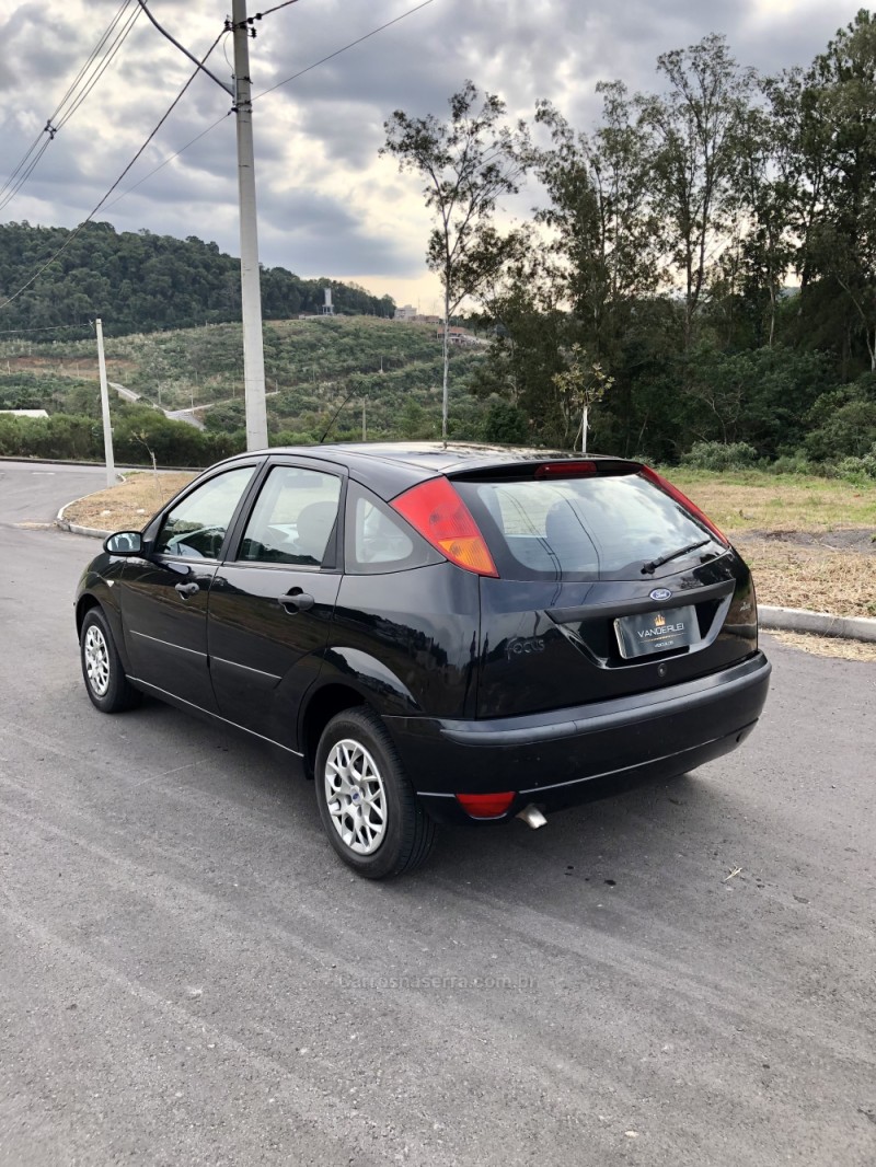 FOCUS 1.6 GL 8V FLEX 4P MANUAL - 2009 - BENTO GONçALVES