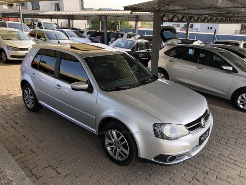 GOLF 1.6 MI SPORTLINE LIMITED EDITION 8V FLEX 4P MANUAL - 2013 - BOM PRINCíPIO