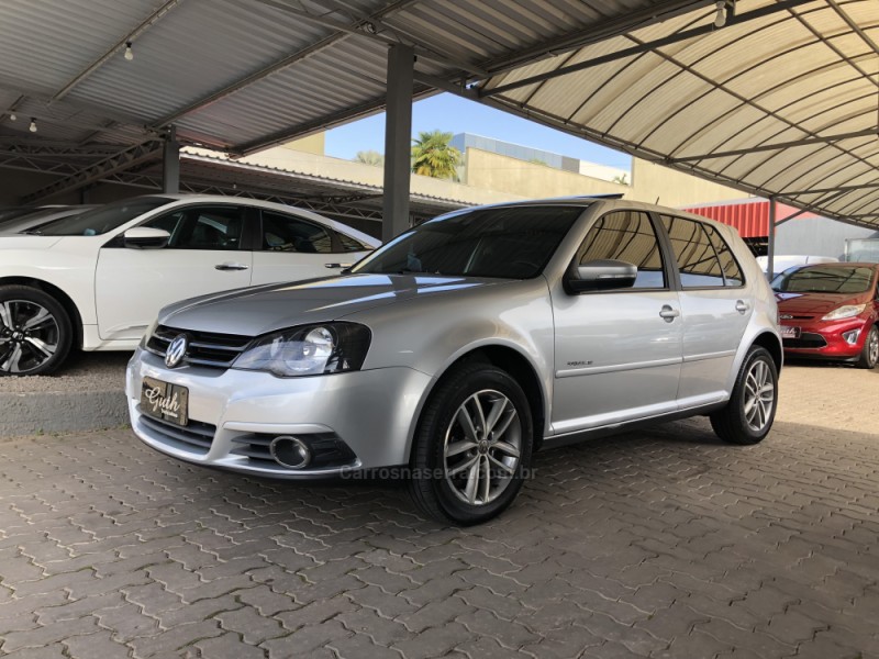 GOLF 1.6 MI SPORTLINE LIMITED EDITION 8V FLEX 4P MANUAL - 2013 - BOM PRINCíPIO