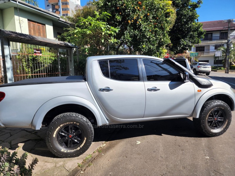 L200 TRITON 3.2 HPE 4X4 CD 16V TURBO INTERCOOLER DIESEL 4P AUTOMÁTICO - 2009 - CAXIAS DO SUL