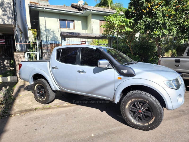 L200 TRITON 3.2 HPE 4X4 CD 16V TURBO INTERCOOLER DIESEL 4P AUTOMÁTICO - 2009 - CAXIAS DO SUL