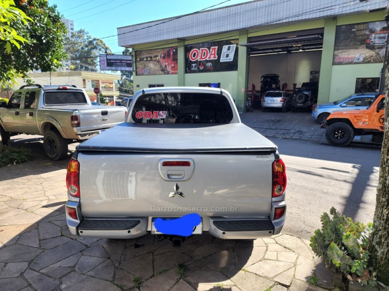 L200 TRITON 3.2 HPE 4X4 CD 16V TURBO INTERCOOLER DIESEL 4P AUTOMÁTICO - 2009 - CAXIAS DO SUL