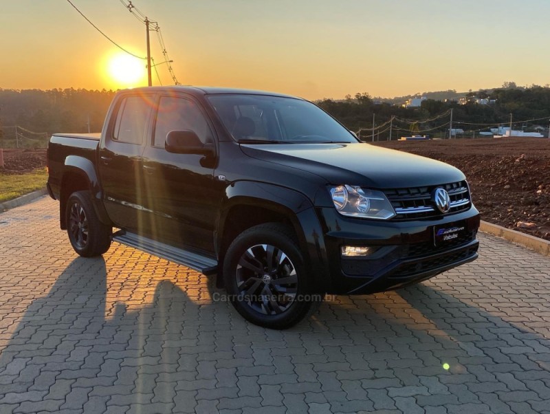 AMAROK 2.0 TRENDLINE 4X4 CD 16V TURBO INTERCOOLER DIESEL 4P AUTOMÁTICO - 2017 - MONTENEGRO