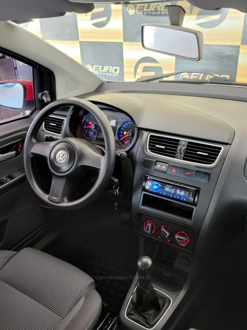 FOX 1.6 MI 8V FLEX 4P MANUAL - 2011 - PORTãO