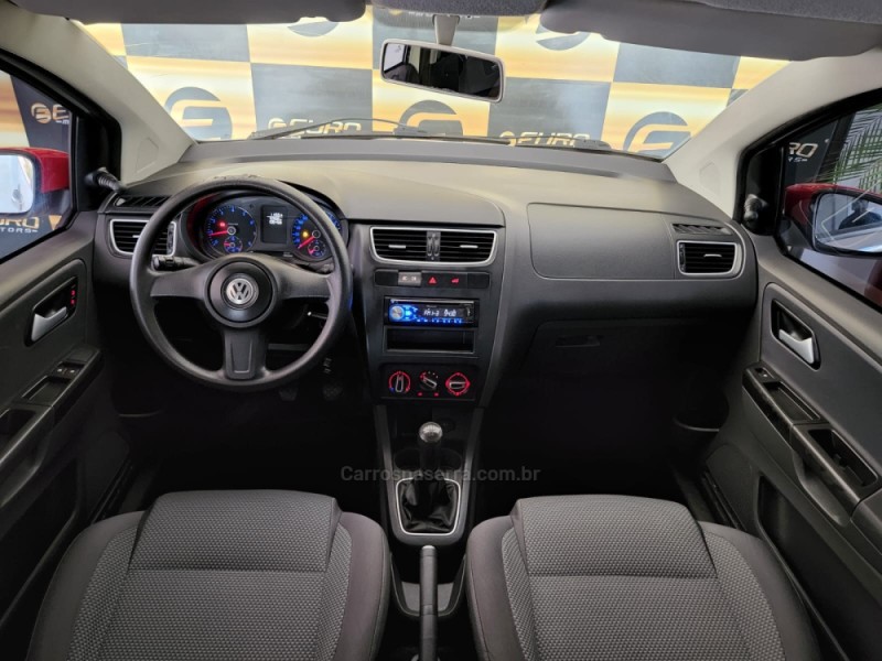 FOX 1.6 MI 8V FLEX 4P MANUAL - 2011 - PORTãO