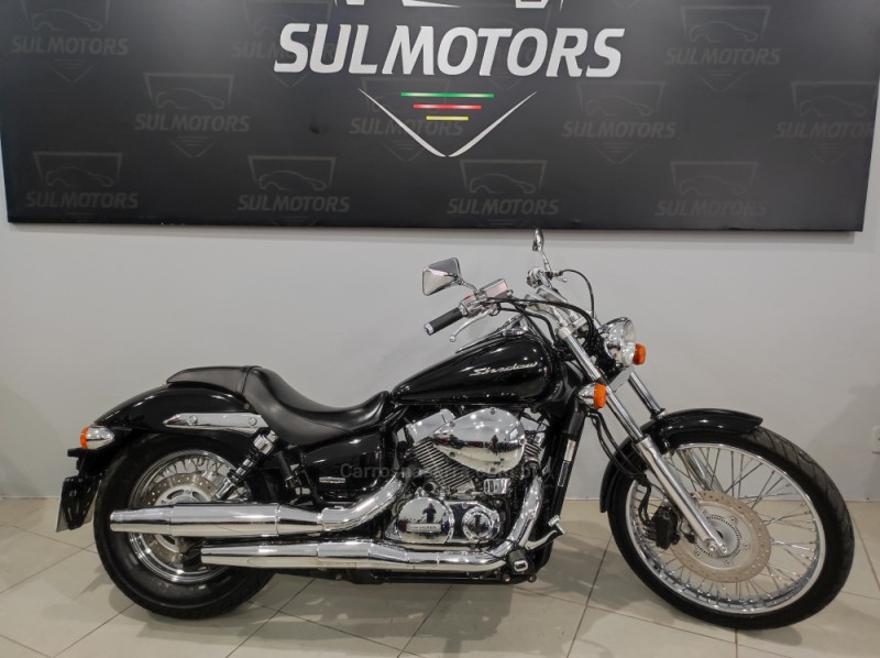 SHADOW 750 