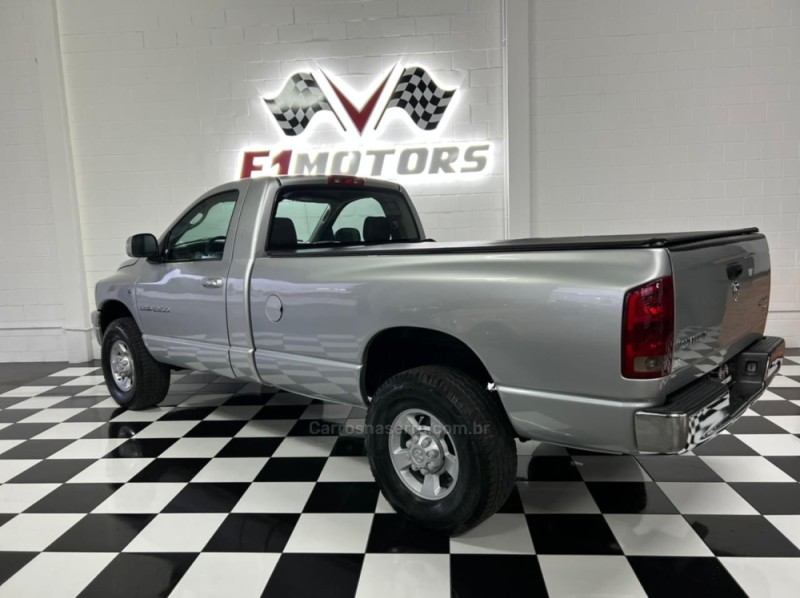RAM 5.9 2500 SLT 4X4 CS I6 24V TURBO DIESEL 2P AUTOMÁTICO - 2006 - MONTENEGRO