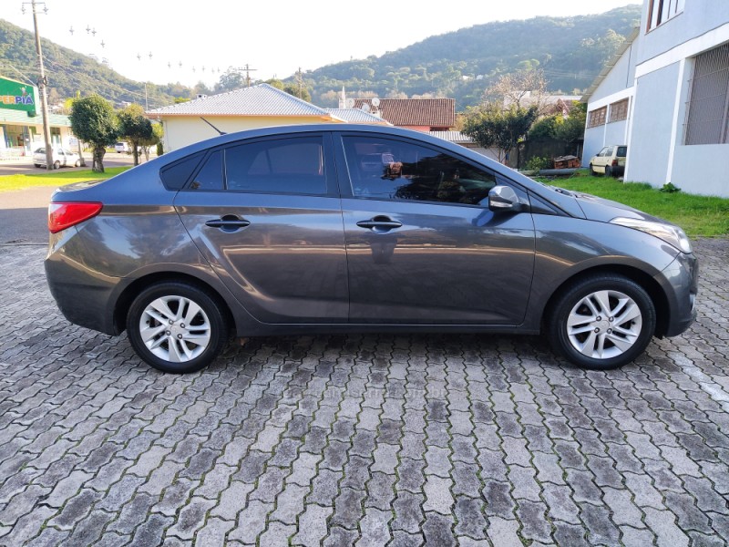 HB20S 1.6 PREMIUM 16V FLEX 4P AUTOMÁTICO - 2014 - MORRO REUTER