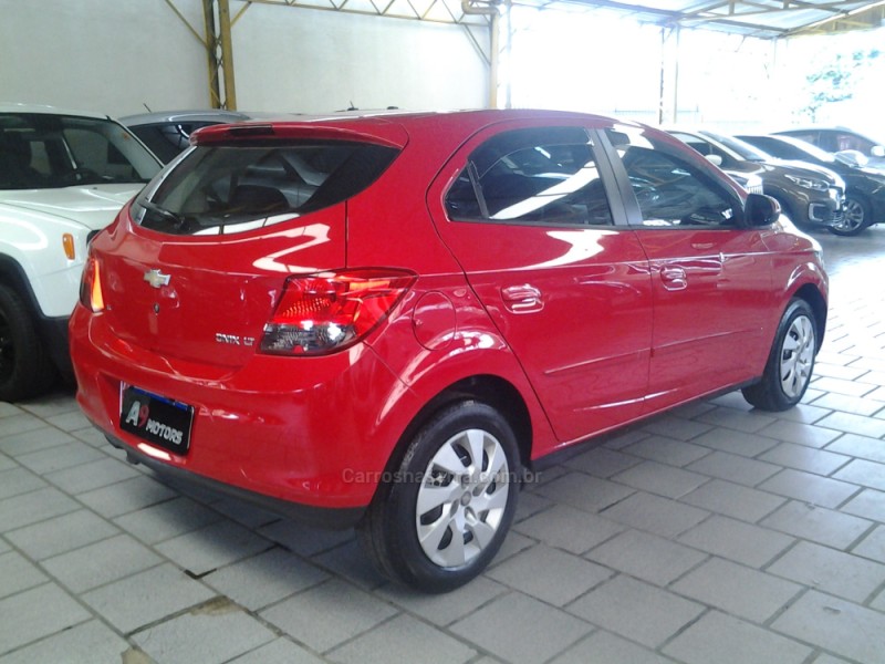 ONIX 1.4 MPFI LT 8V FLEX 4P MANUAL - 2015 - NOVO HAMBURGO