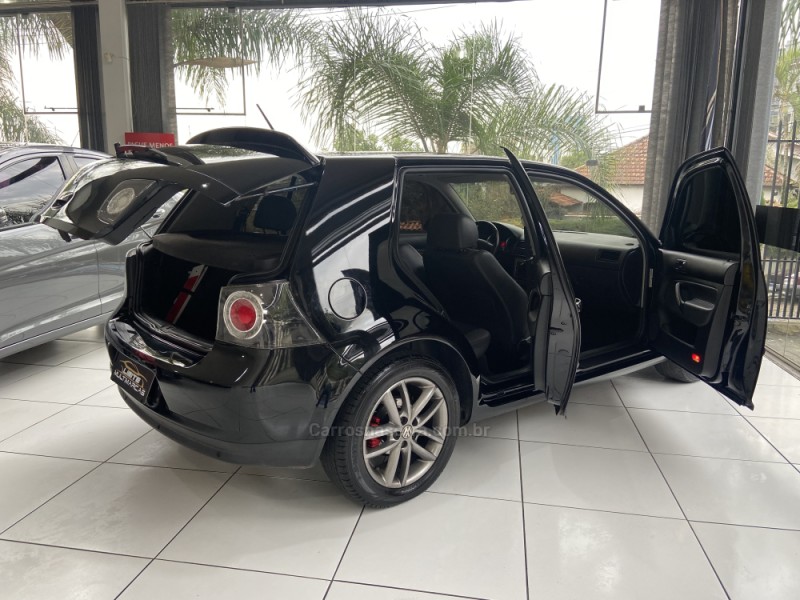 GOLF 1.6 MI SPORTLINE 8V FLEX 4P MANUAL - 2011 - NOVO HAMBURGO