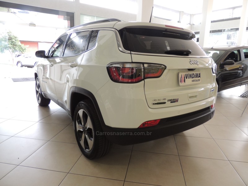 COMPASS 2.0 16V DIESEL LONGITUDE 4X4 AUTOMÁTICO - 2018 - FLORES DA CUNHA