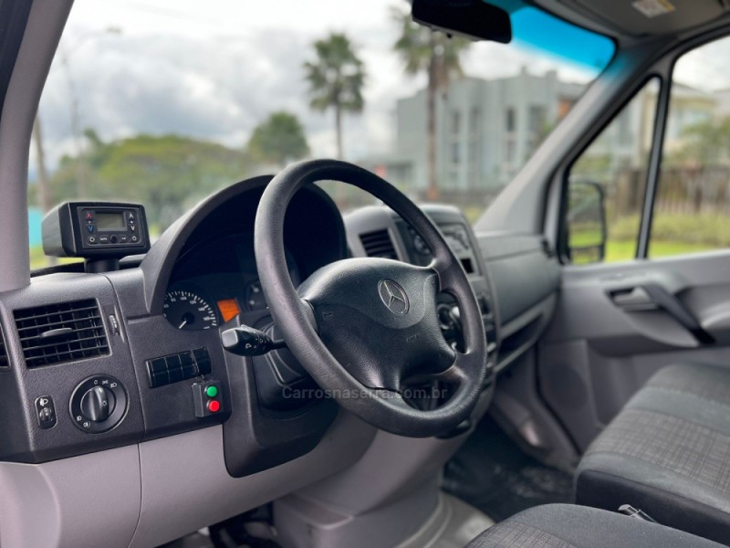 SPRINTER 2.2 CHASSI 515 EXTRA LONGO DIESEL 3P MANUAL - 2018 - ESTâNCIA VELHA
