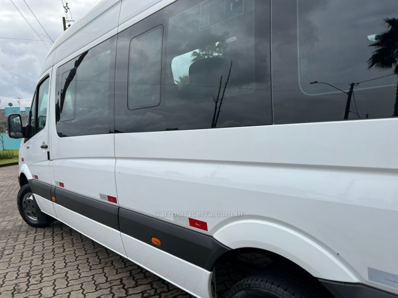 SPRINTER 2.2 CHASSI 515 EXTRA LONGO DIESEL 3P MANUAL - 2018 - ESTâNCIA VELHA
