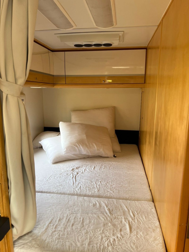 SPRINTER 2.2 CHASSI 515 EXTRA LONGO DIESEL 3P MANUAL - 2016 - ESTâNCIA VELHA