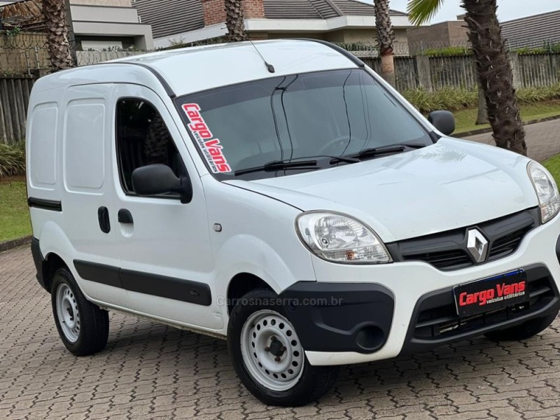 KANGOO 1.6 EXPRESS 16V FLEX 3P MANUAL - 2017 - ESTâNCIA VELHA