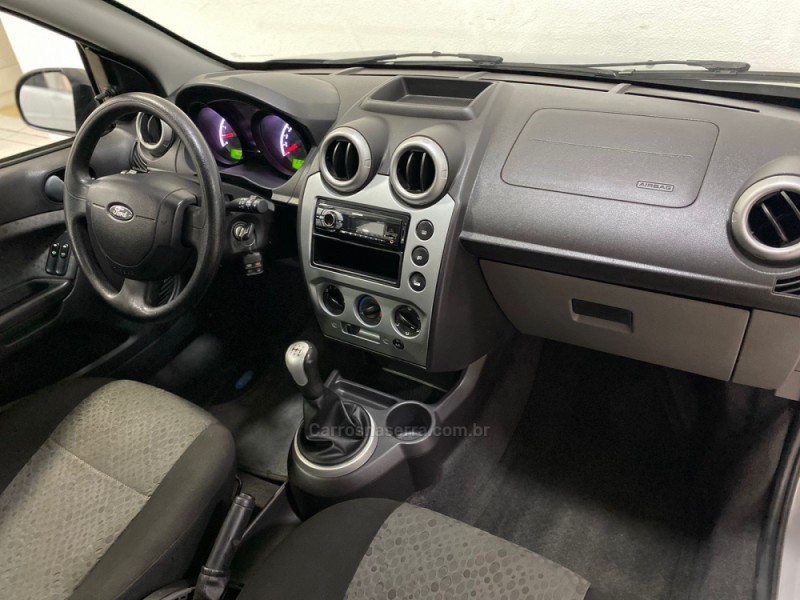 FIESTA 1.0 SE 8V FLEX 4P MANUAL - 2014 - CAXIAS DO SUL