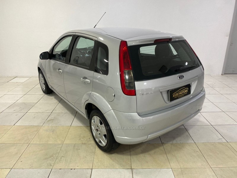 FIESTA 1.0 SE 8V FLEX 4P MANUAL - 2014 - CAXIAS DO SUL