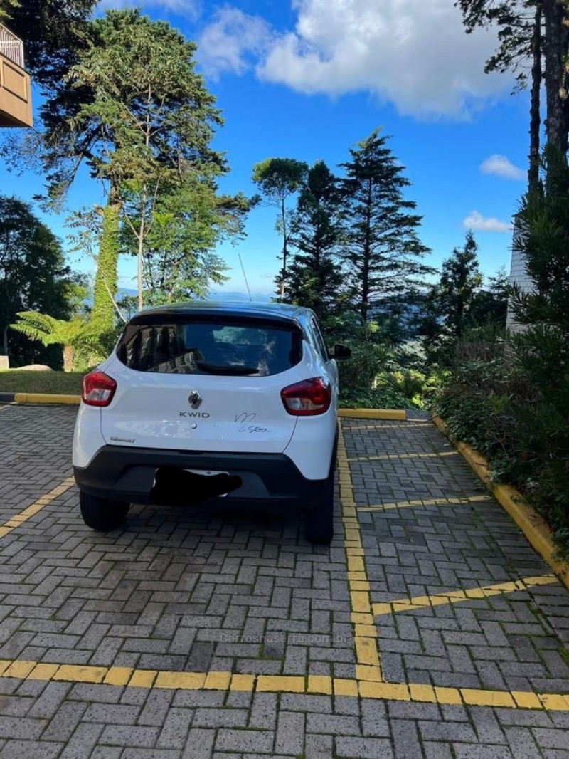 KWID 1.0 12V SCE FLEX INTENSE MANUAL - 2019 - CANELA