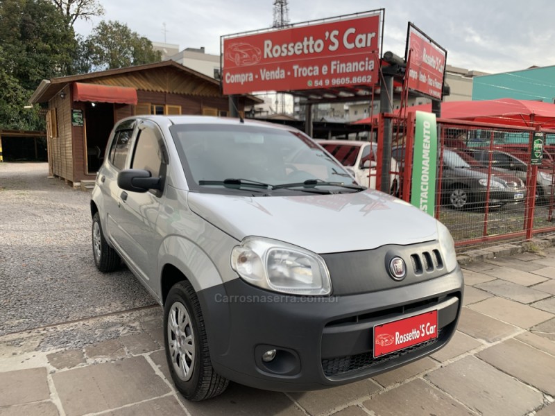 UNO 1.0 EVO VIVACE 8V FLEX 4P MANUAL