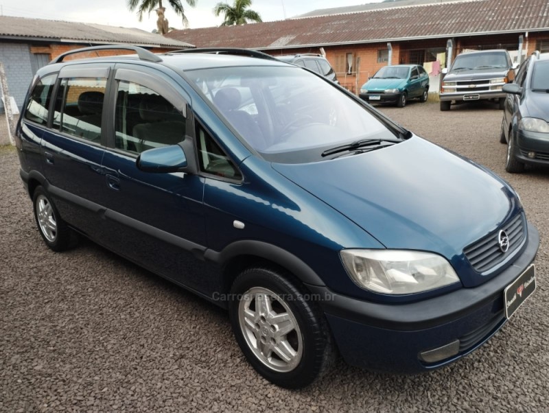ZAFIRA 2.0 MPFI CD 16V GASOLINA 4P MANUAL - 2003 - IGREJINHA