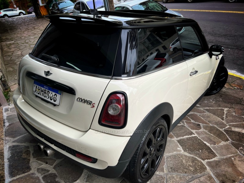 COOPER 1.6 S 16V TURBO GASOLINA 2P AUTOMÁTICO - 2010 - CAXIAS DO SUL