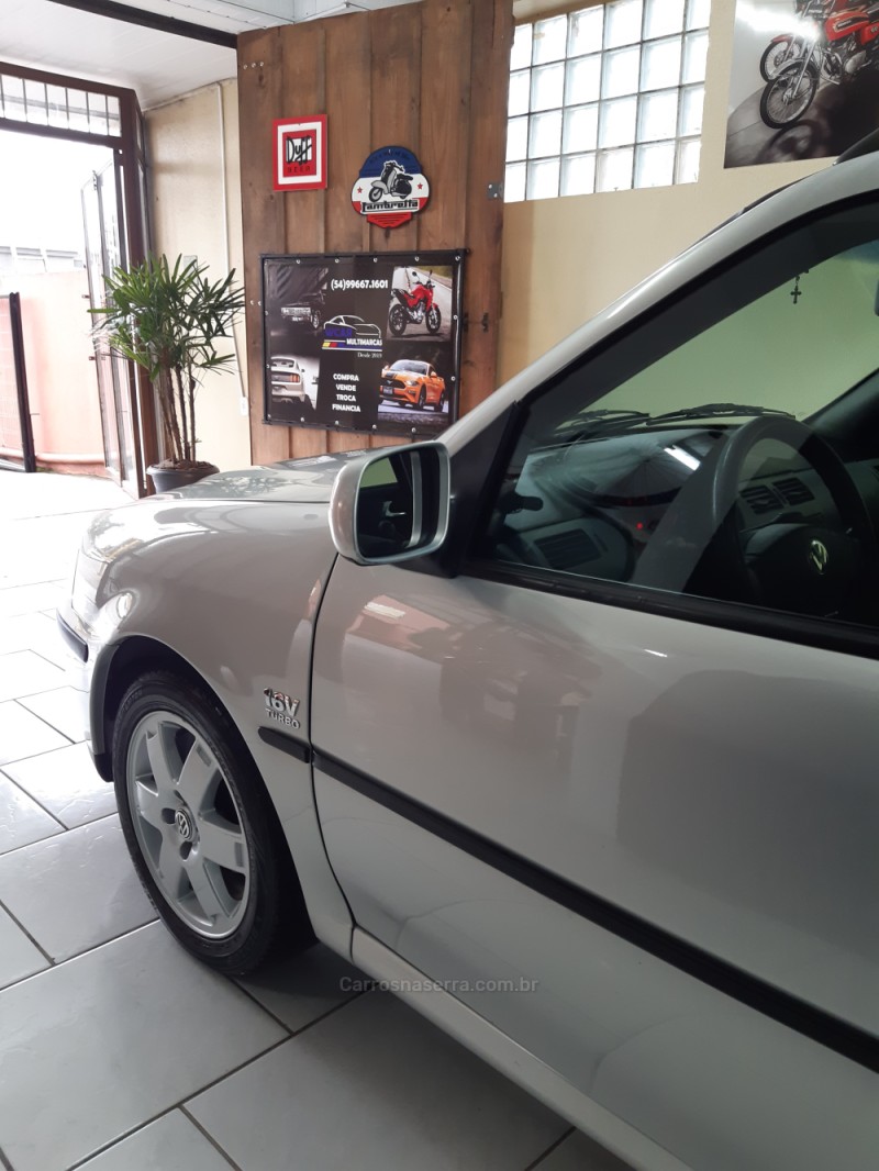 PARATI 1.0 MI 16V TURBO GASOLINA 4P MANUAL G.III - 2001 - CAXIAS DO SUL