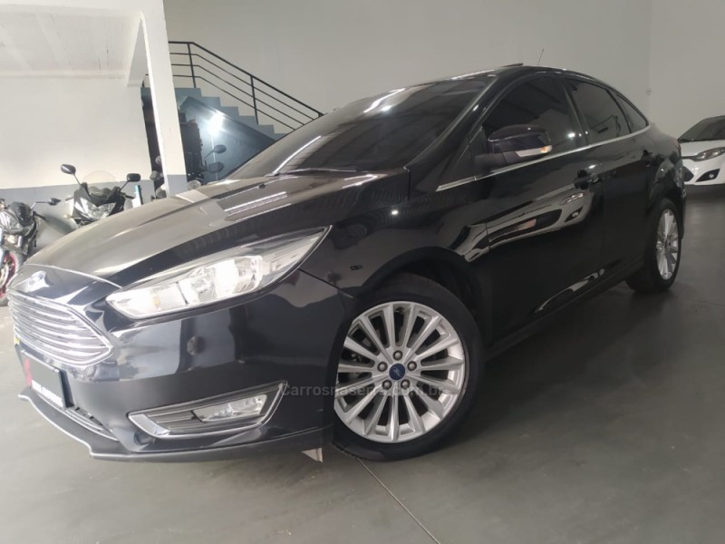 FOCUS 2.0 TITANIUM SEDAN 16V FLEX 4P AUTOMÁTICO